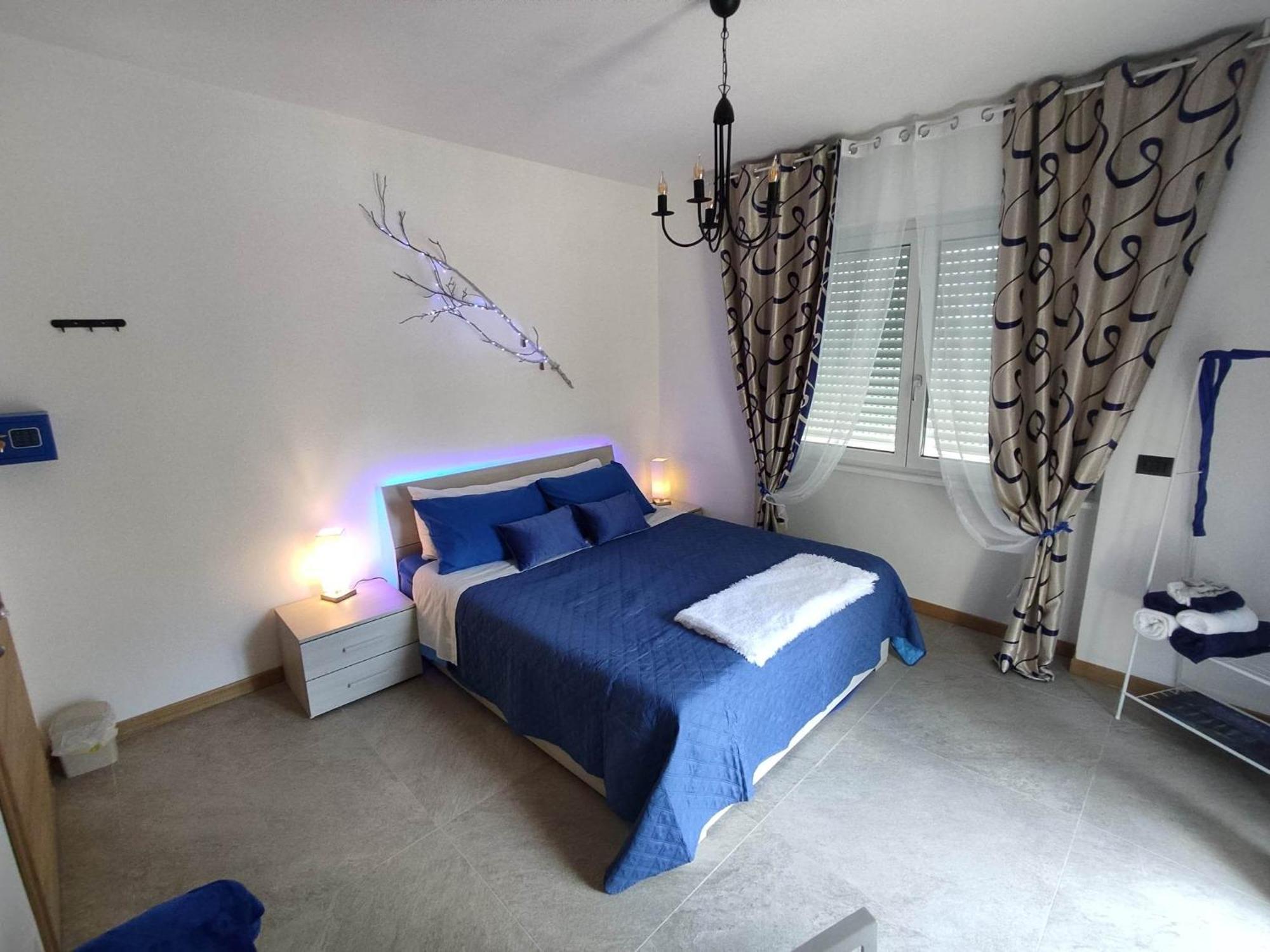 Tirano Express Luxury Apartments المظهر الخارجي الصورة